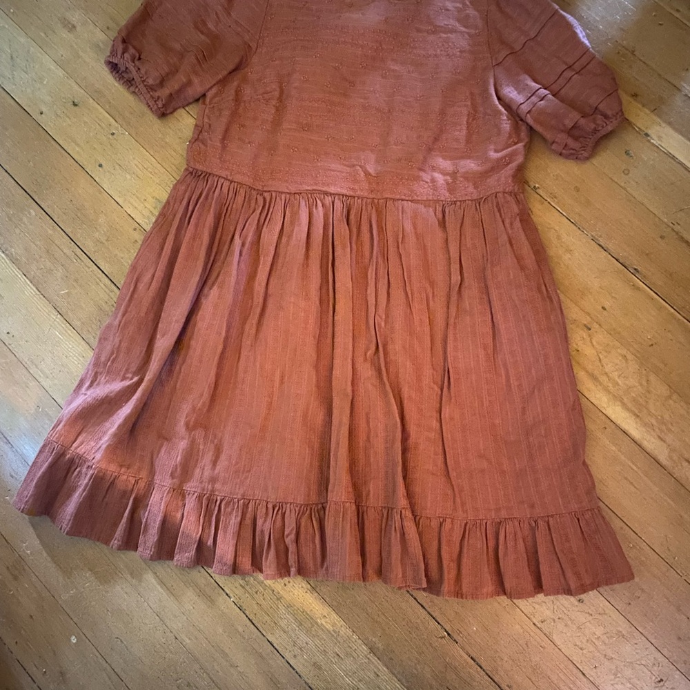 Universal Thread Rusty Orange Brown Ruffle Puff S… - image 2